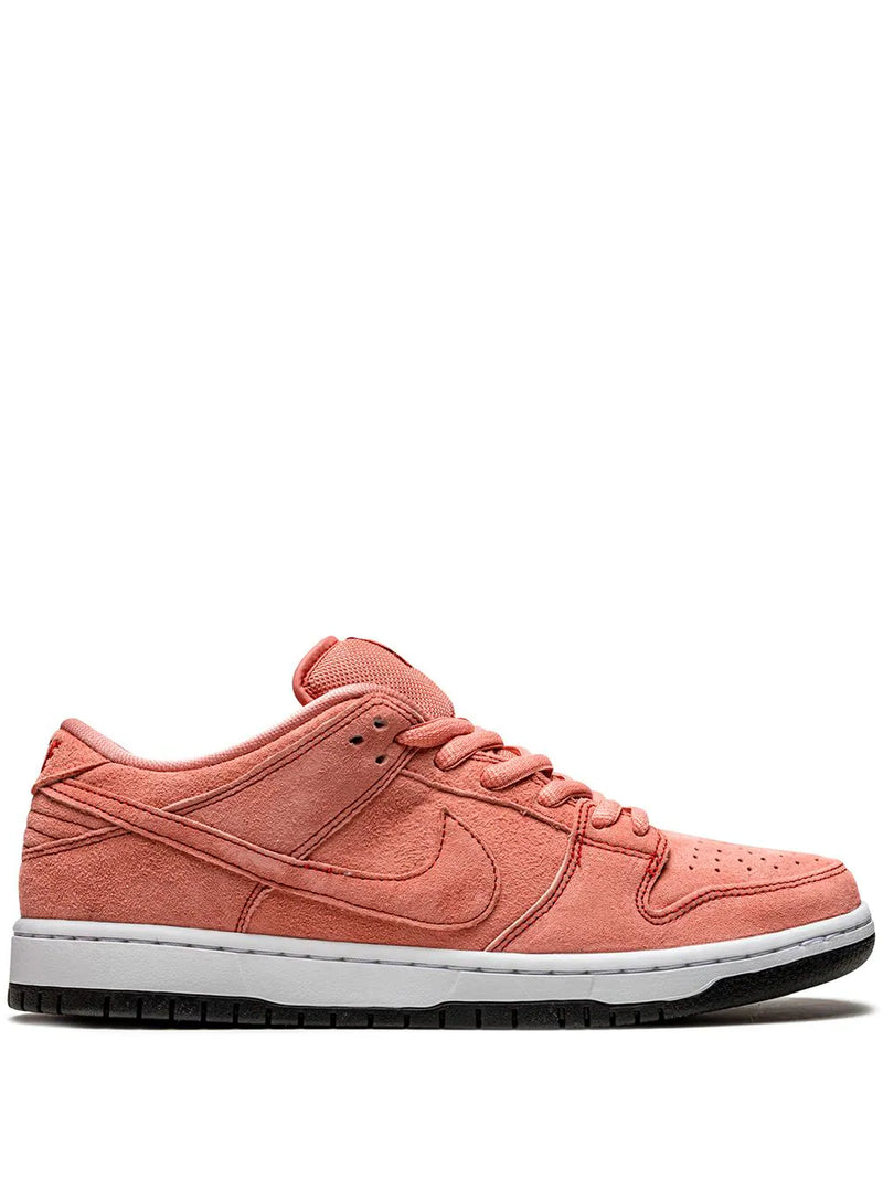 Nike SB Dunk Low &