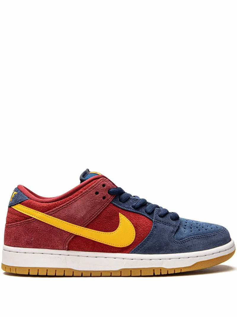 Nike SB Dunk Low &